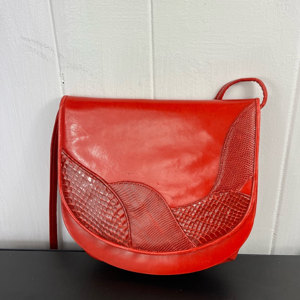 Vintage‎ Stuart Weitzman Red Leather Crossbody Purse